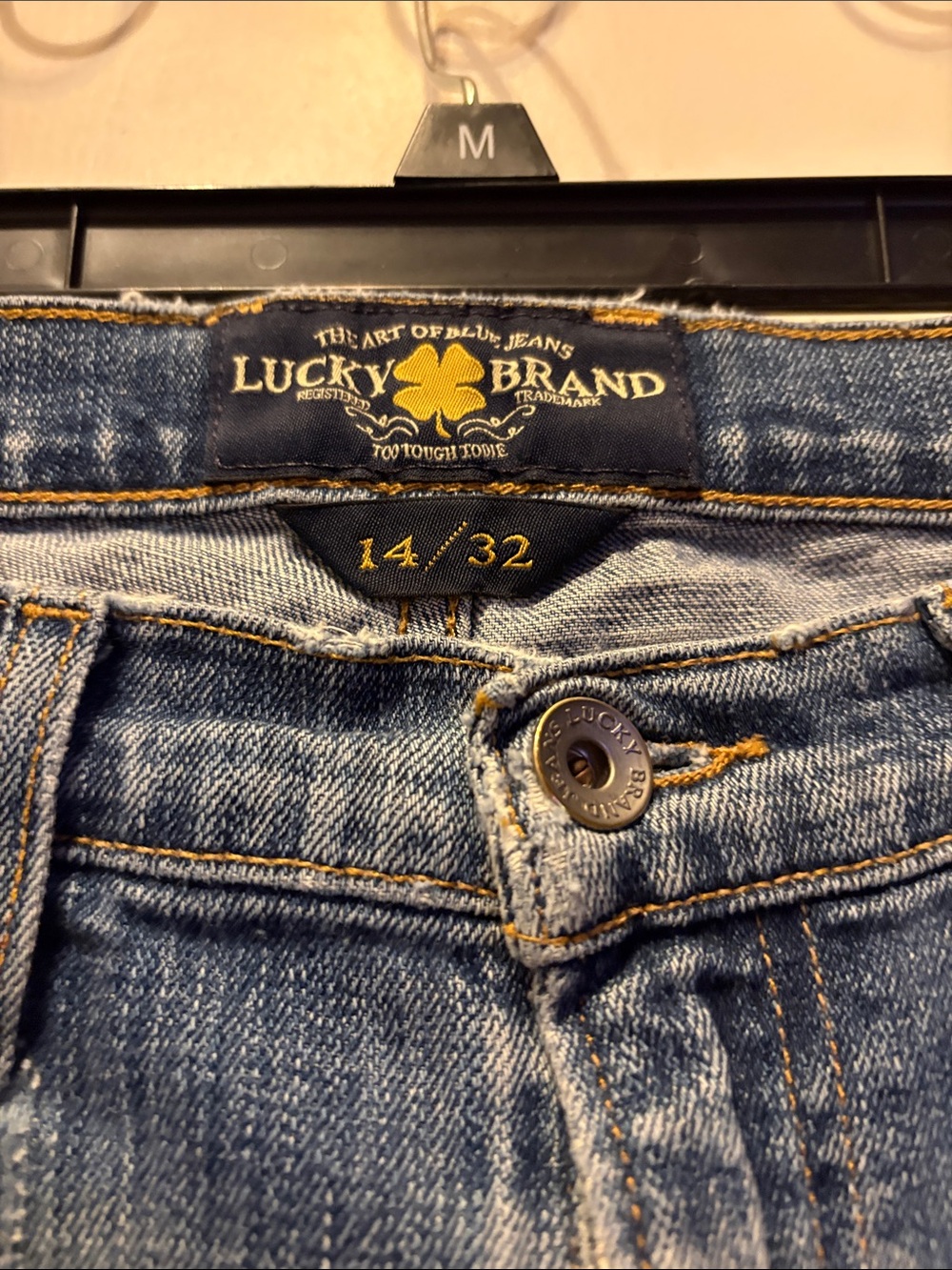 Lucky Brand Women’s Medium Blue Dylan Boyfriend Jeans Size 14/32 - Picture 2 of 4